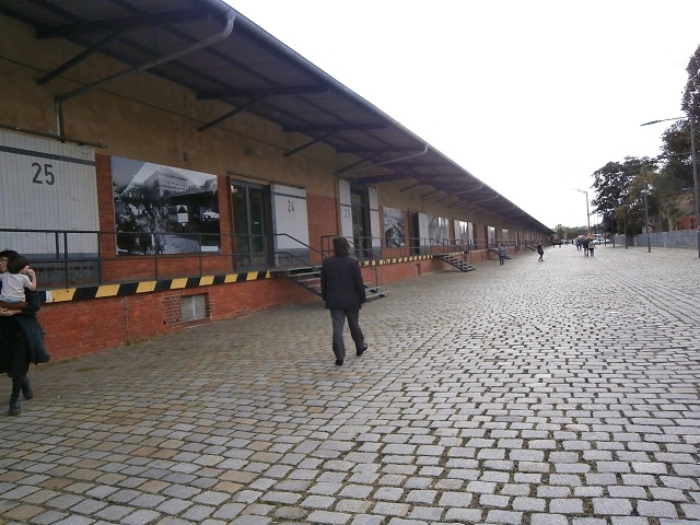 Ladestraße.jpg