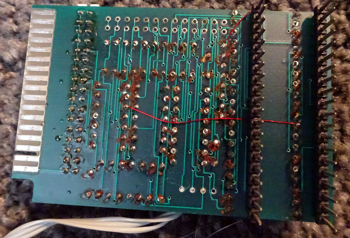 top_pcb_bottom.jpg